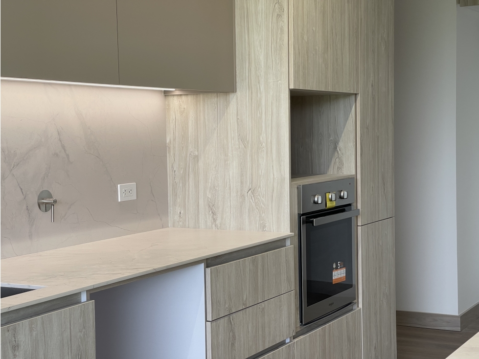Arriendo exclusivo apartamento con patio en Llanogrande — foto 2