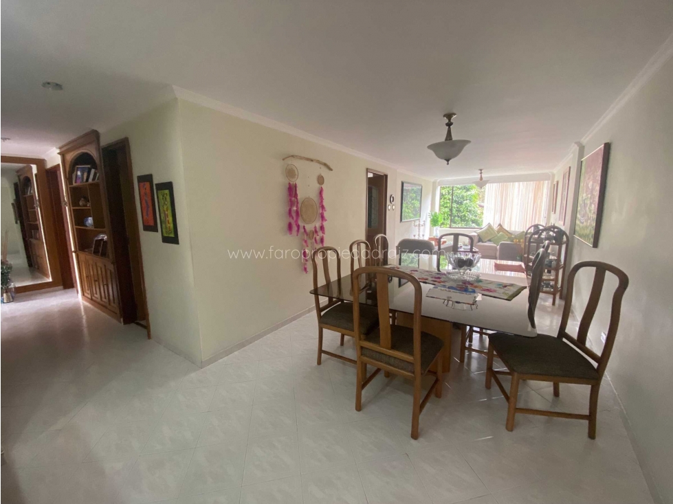 Amplio apartamento en arriendo en La Concha, El Poblado