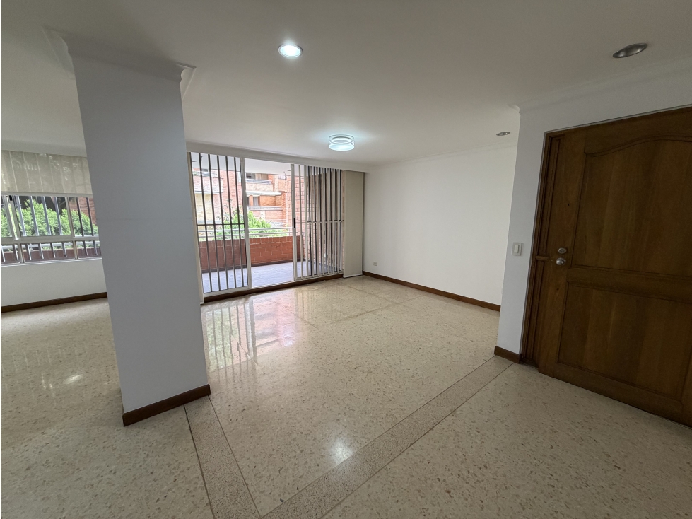 Excelente apartamento en Laureles a la venta — foto 3