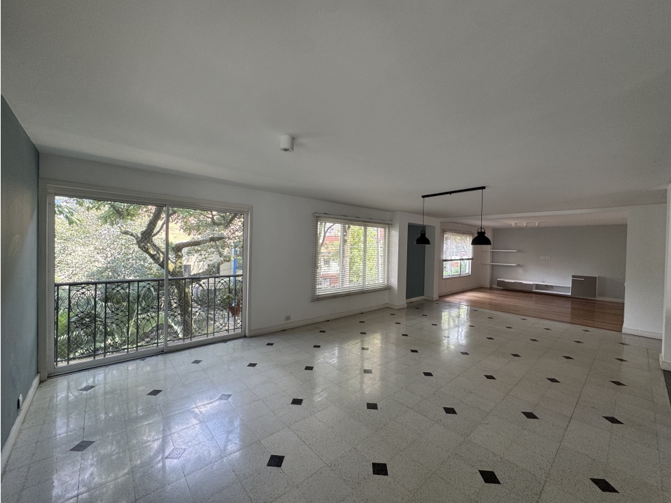 Apartamento en venta en el mejor punto de Laureles — foto 6
