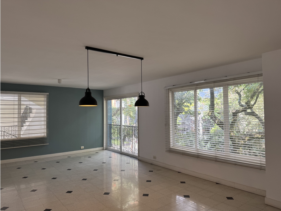 Apartamento en venta en el mejor punto de Laureles — foto 4