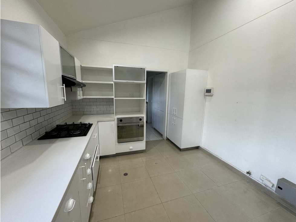 Casa independiente de un solo nivel en Loma del Marymount en Venta — foto 6