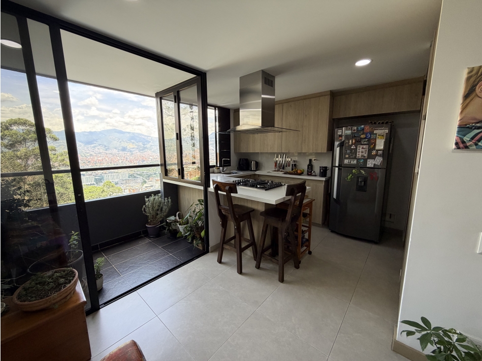 Apartamento en arriendo con vista espectacular a la ciudad — foto 2