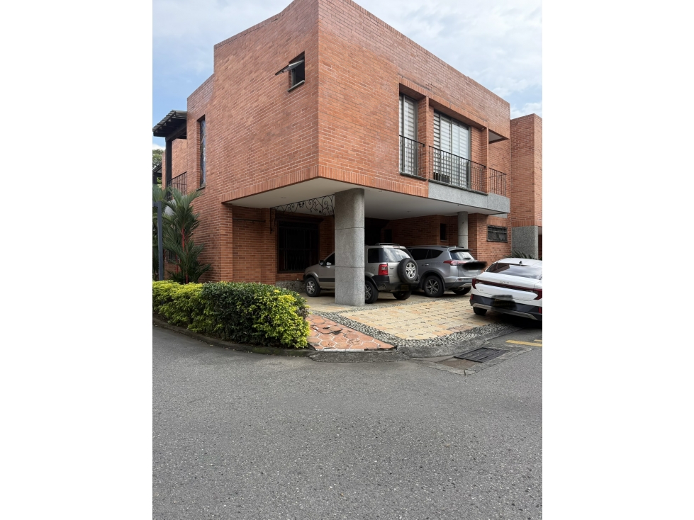 se vende casa en ciudad jardin