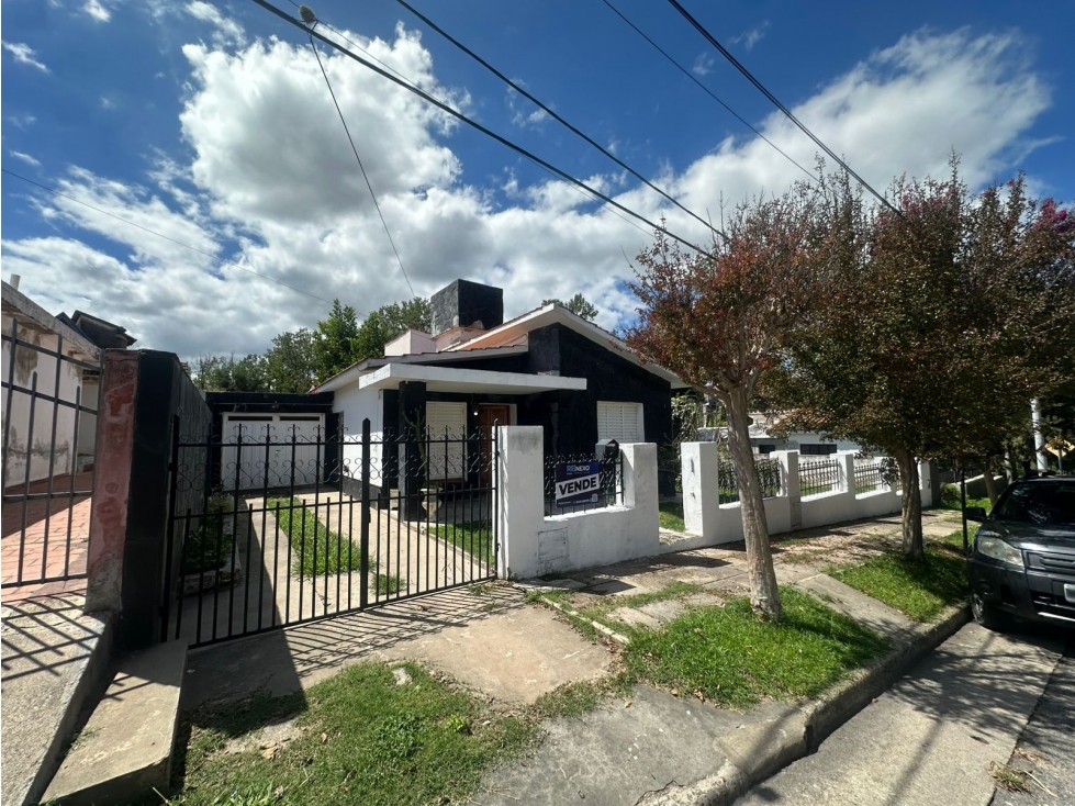 CASA LA FALDA 3 DORM GARAGE PARQUE ZONA RESIDENCIAL - 2