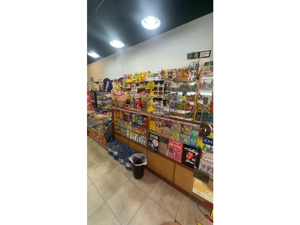 VENTA LA FALDA FONDO DE COMERCIO LOT. DE CÓRDOBA + KIOSCO - 5
