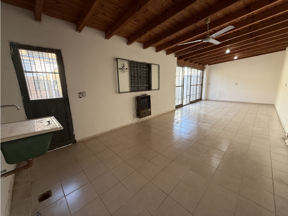 OPORTUNIDAD DE INVERSIÓN VENTA 2 CASAS 3DORM 2BAÑOS - 5