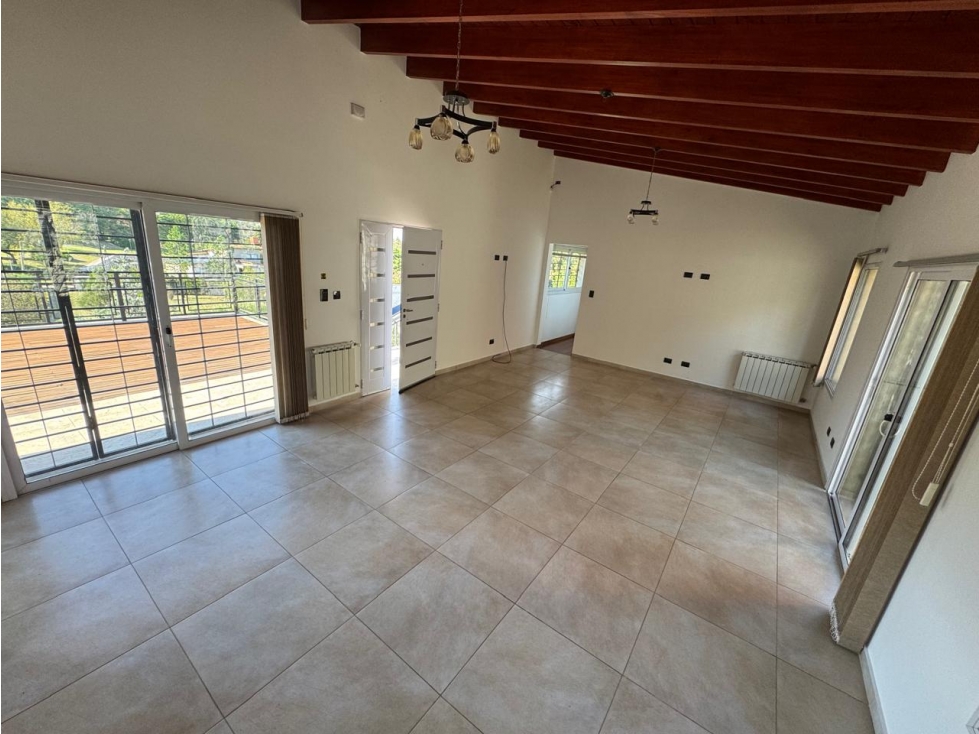 VENTA LA FALDA CASA + 2 DEPARTAMENTOS PROPIEDAD PREMIUM - 6