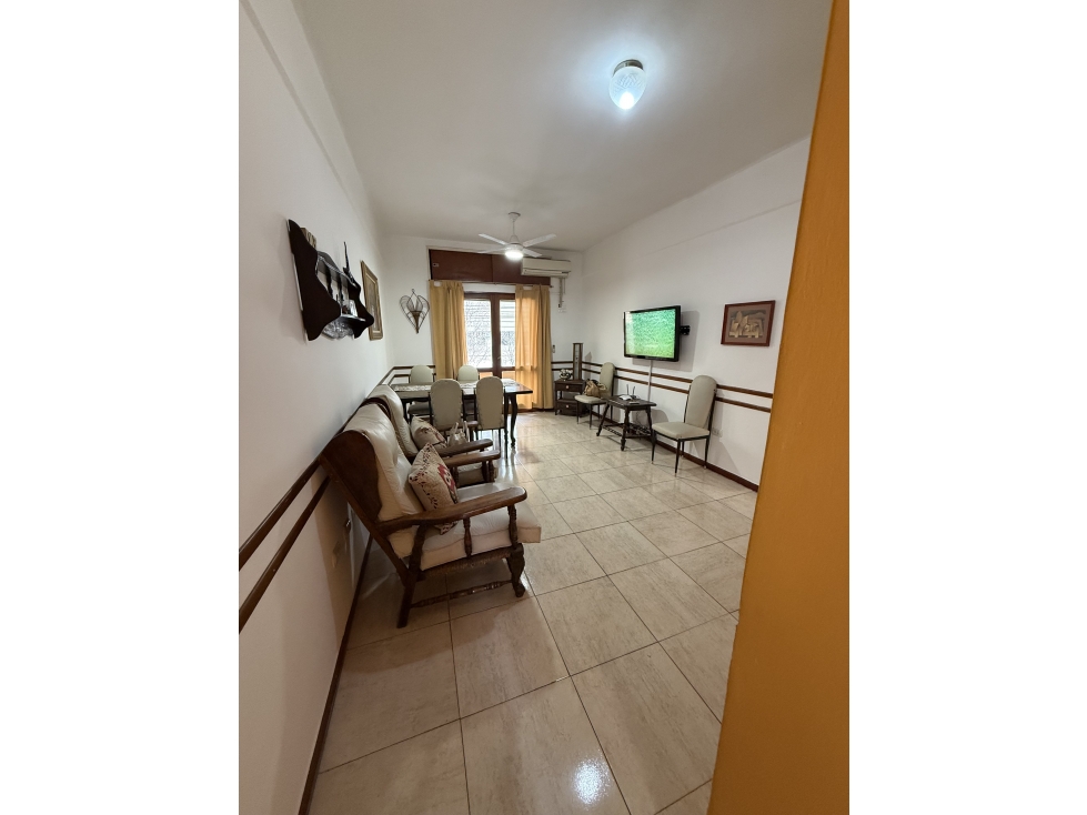 DEPARTAMENTO CARLOS PAZ COCHERA 2DOR BALCÓN 1 CUADRA CENTRO