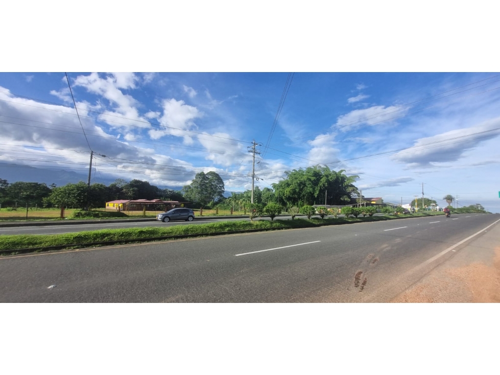 LOTE SUBURBANO SALENTO VIA ARMENIA A PEREIRA CIR 11000 / COL - 2