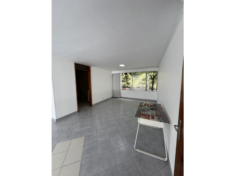 Amplio Apartamento en Venta - Poblado, Patio Bonito — foto 5