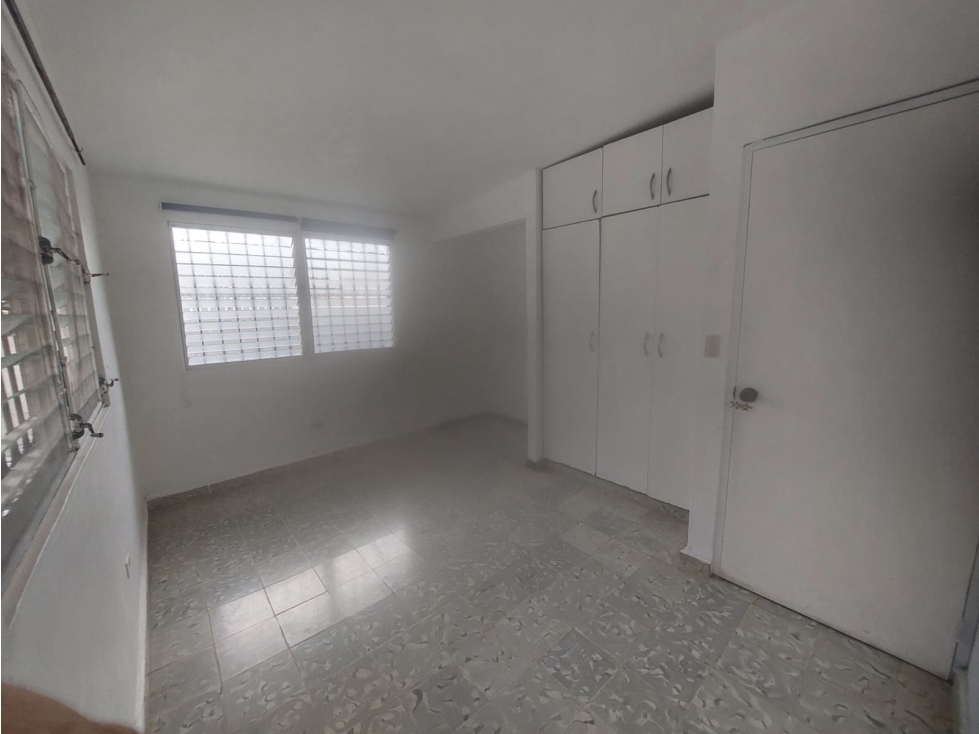 Casa en Alquiler en 4to Centenario - 4