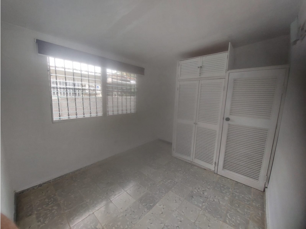 Casa en Alquiler en 4to Centenario - 5
