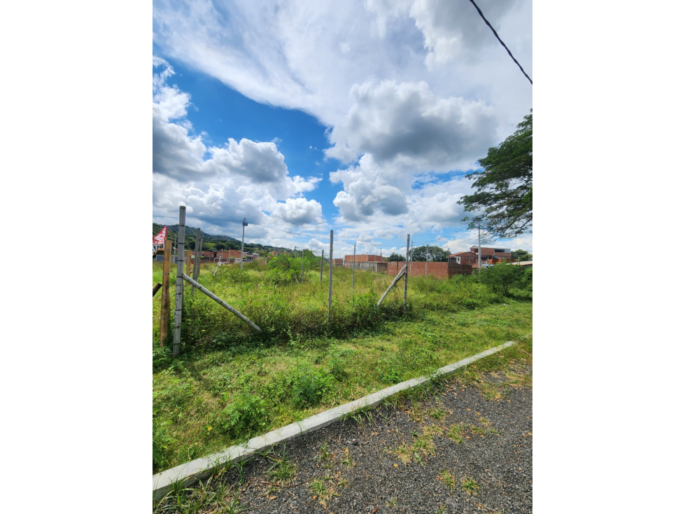 Lote en venta en Andalucía | 90 m² - 5