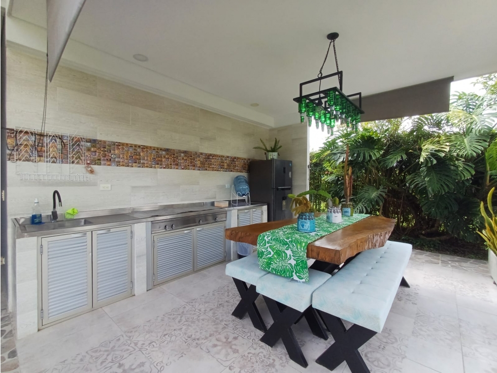 ESPECTACULAR CASA CAMPESTRE EN VENTA A 5 MN DEL CLUB CAMPESTRE — foto 5