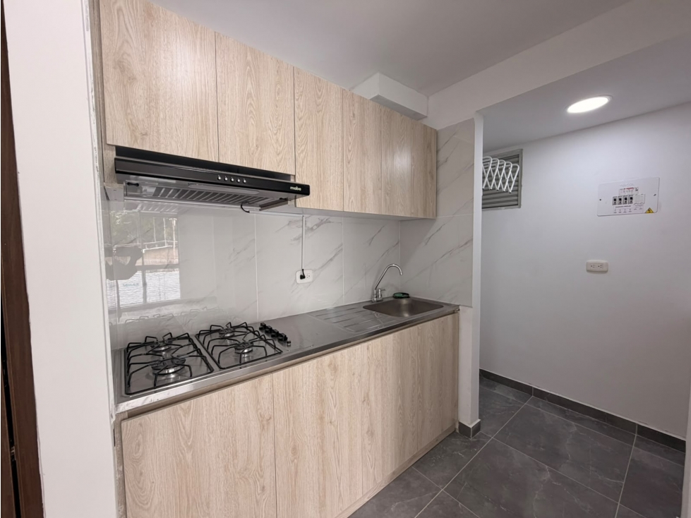 SE VENDE APARTAMENTO EN EL SUR DE ARMENIA LISTO PARA REMODELAR — foto 3