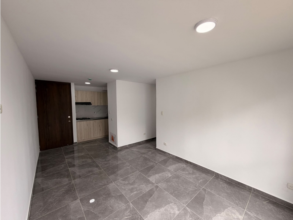 SE VENDE APARTAMENTO EN EL SUR DE ARMENIA LISTO PARA REMODELAR — foto 2