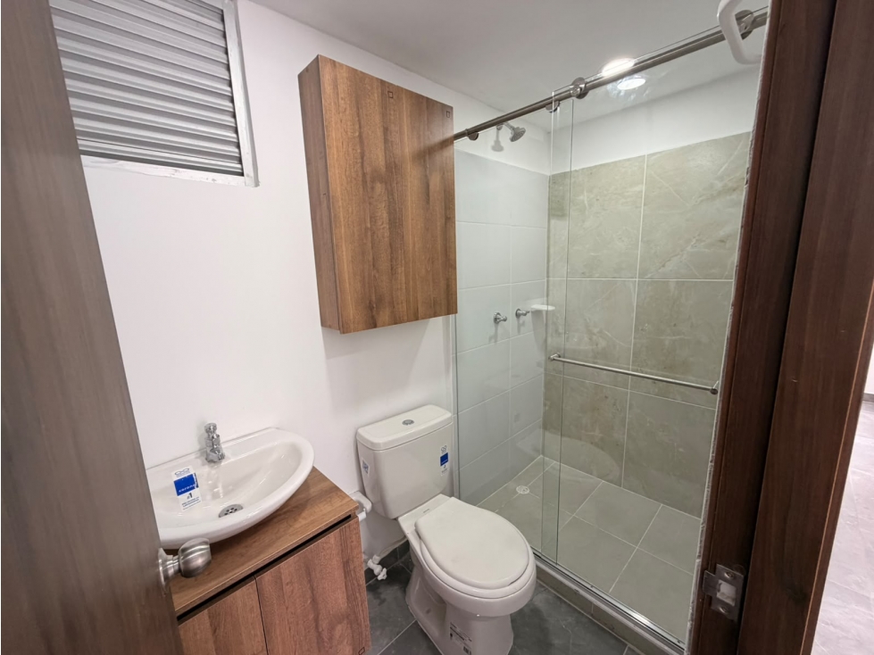 SE VENDE APARTAMENTO EN EL SUR DE ARMENIA LISTO PARA REMODELAR — foto 4
