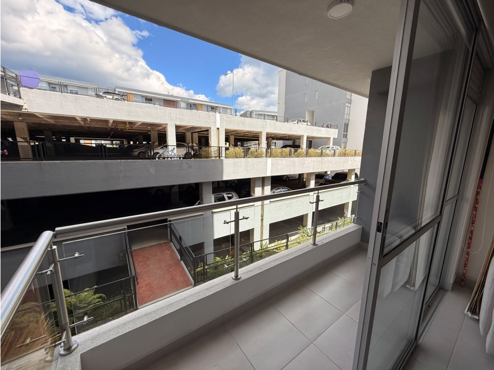 EN VENTA APARTAMENTO AMOBLADO AL NORTE AV. CENTENARIO ARMENIA Q. — foto 4