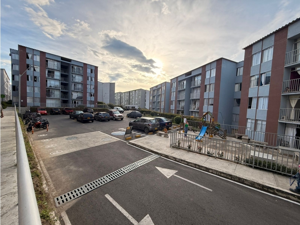 HERMOSO APARTAMENTO EN VENTA EN MONTENEGRO QUNDÍO
