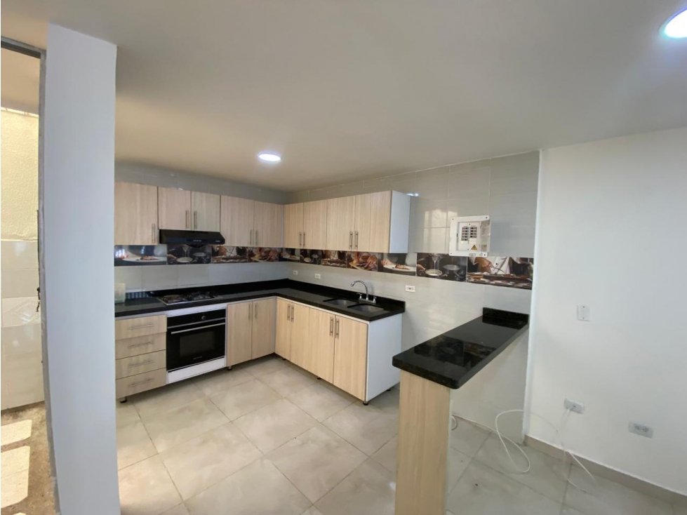 ESPECTACULAR CASA EN VENTA AV. CENTENARIO — foto 4