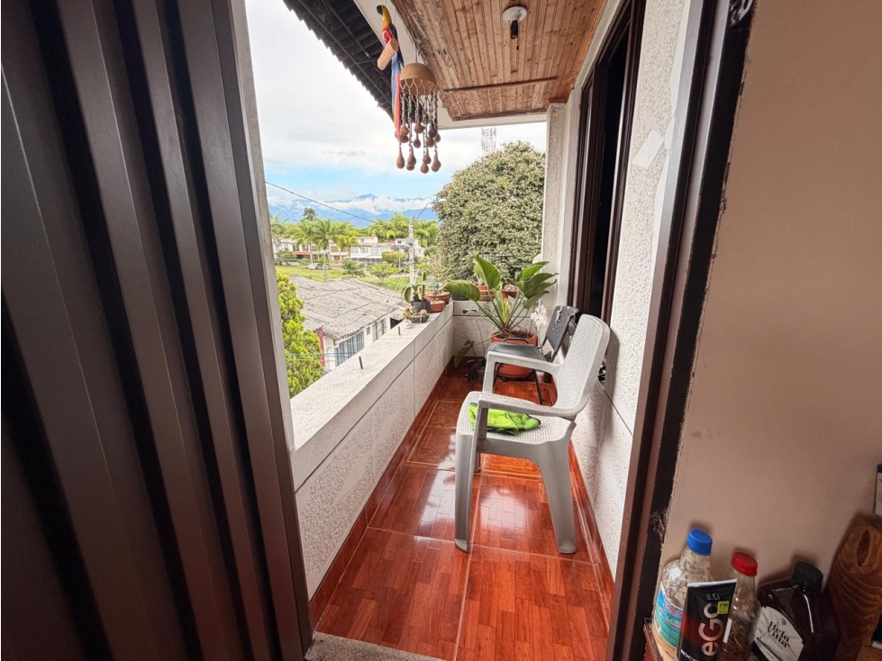 ESPECTACULAR CASA EN VENTA AL SUR DE ARMENIA CON ESPACIOS AMPLIOS - 2