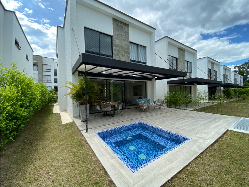 ESPECTACULAR HOMESUITE PARA VENTA A 2 MIN DEL CLUB CAMPESTRE — foto 2