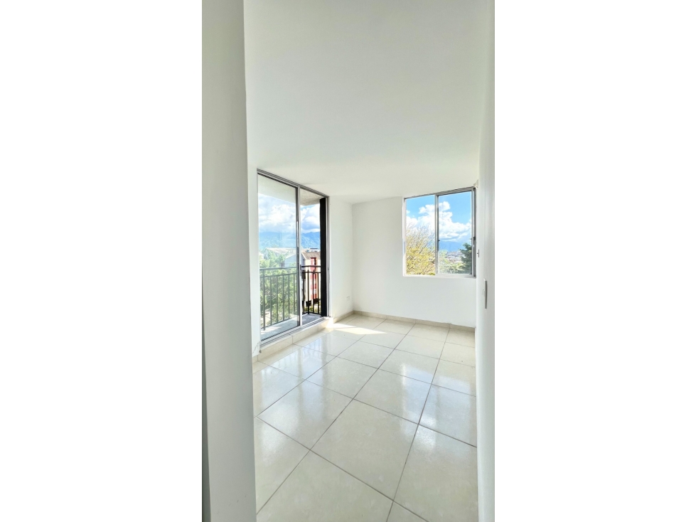 ESPECTACULAR APARTAMENTO EN VENTA SECTOR GRANADA — foto 2