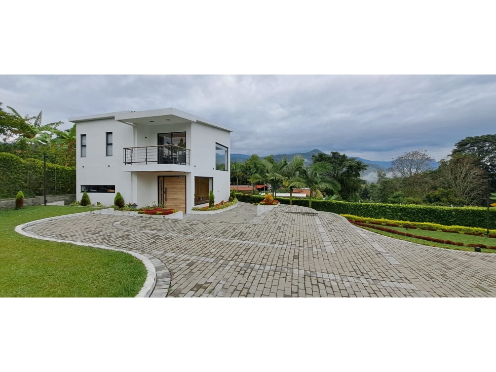 ESPECTACULAR CASA CAMPESTRE CERCA A LA SALIDA DE CHAGUALÁ — foto 2
