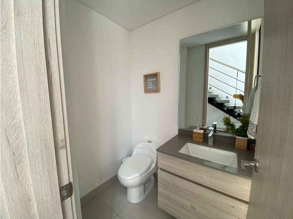 ESPECTACULAR HOMESUITE PARA VENTA A 2 MIN DEL CLUB CAMPESTRE — foto 6