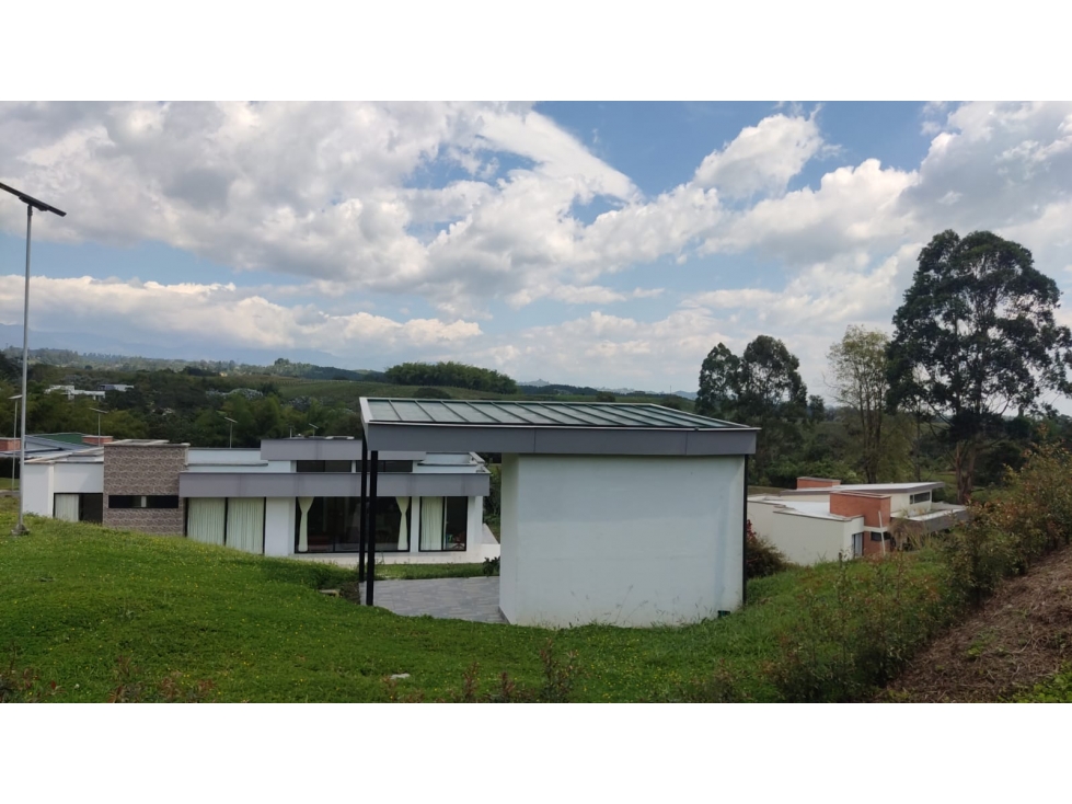 ESPECTACULAR CASA CAMPESTRE UBICADA EN PEREIRA RISARALDA — foto 2