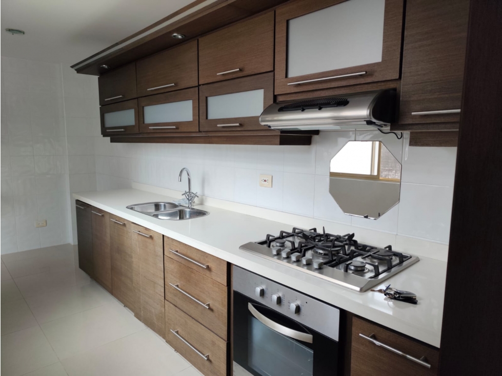EN VENTA ESPECTACULAR APARTAMENTO EN SECTOR LAURELES — foto 4