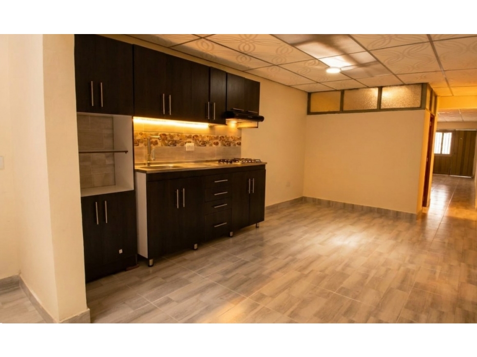 ¡GRAN OPORTUNIDAD DE INVERSION! CASA ESQUINERA CON LOCAL EN VENTA.