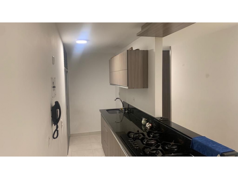HERMOSO APARTAMENTO EN VENTA AL SUR DE ARMENIA — foto 2