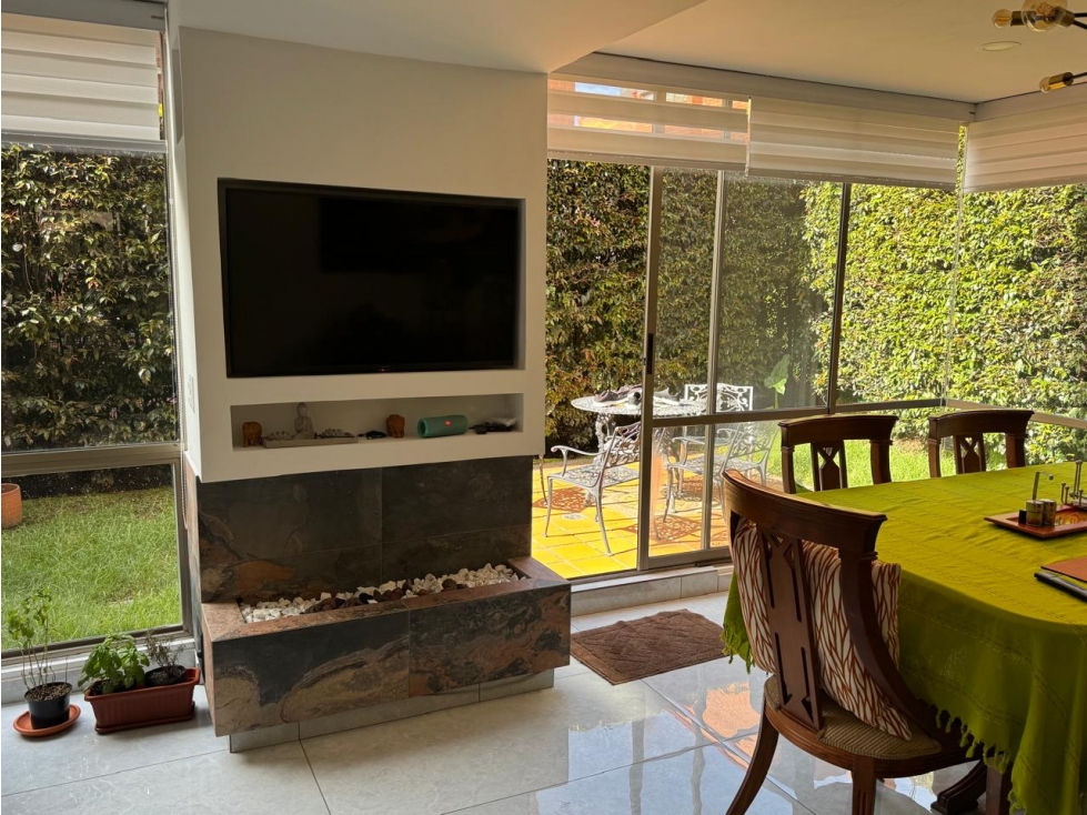 VENDO CASA EN COLINA CAMPESTRE