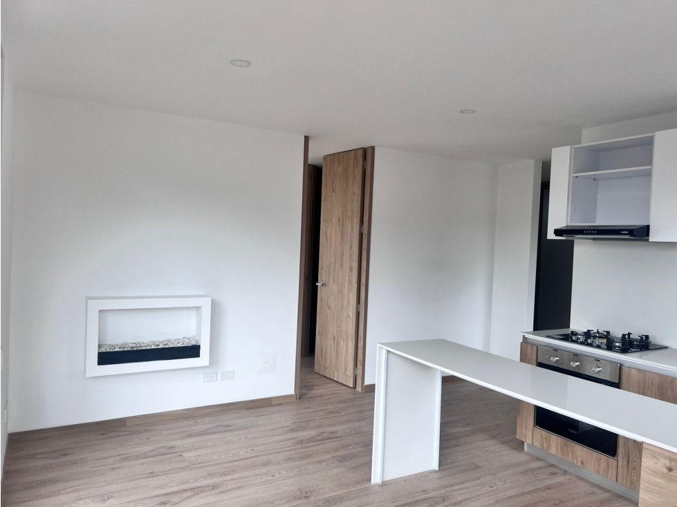 ARRIENDO APARTAMENTO 2H PARA ESTRENAREN CHICO NORTE - 2