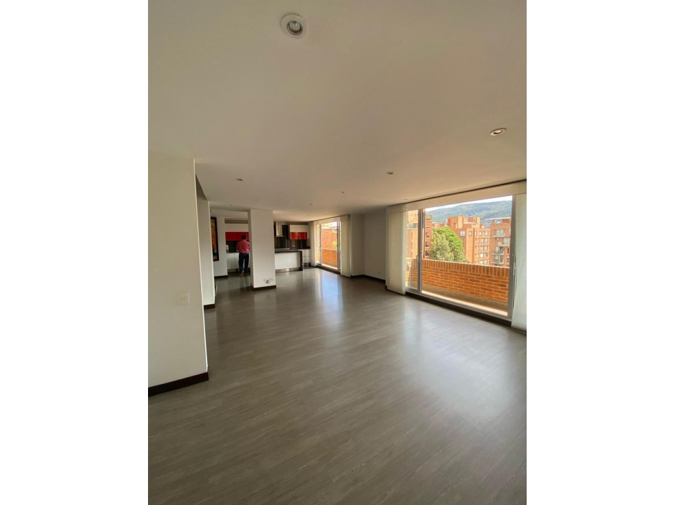 ARRIENDO APTO DUPLEX EN LA CAROLINA/ Disponible 1 Octubre