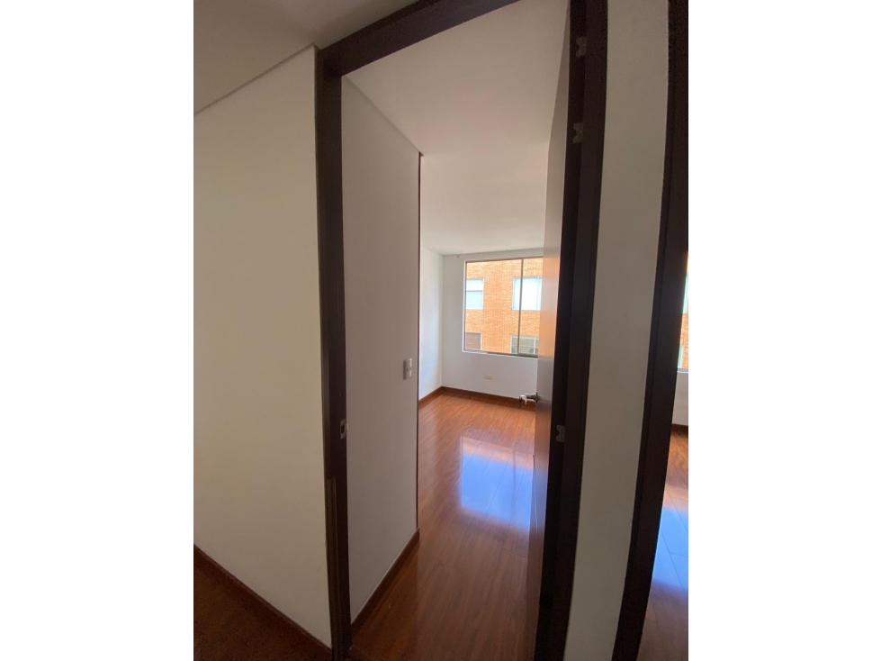 APARTAMENTO EN NUEVA AUTOPISTA - 3 H