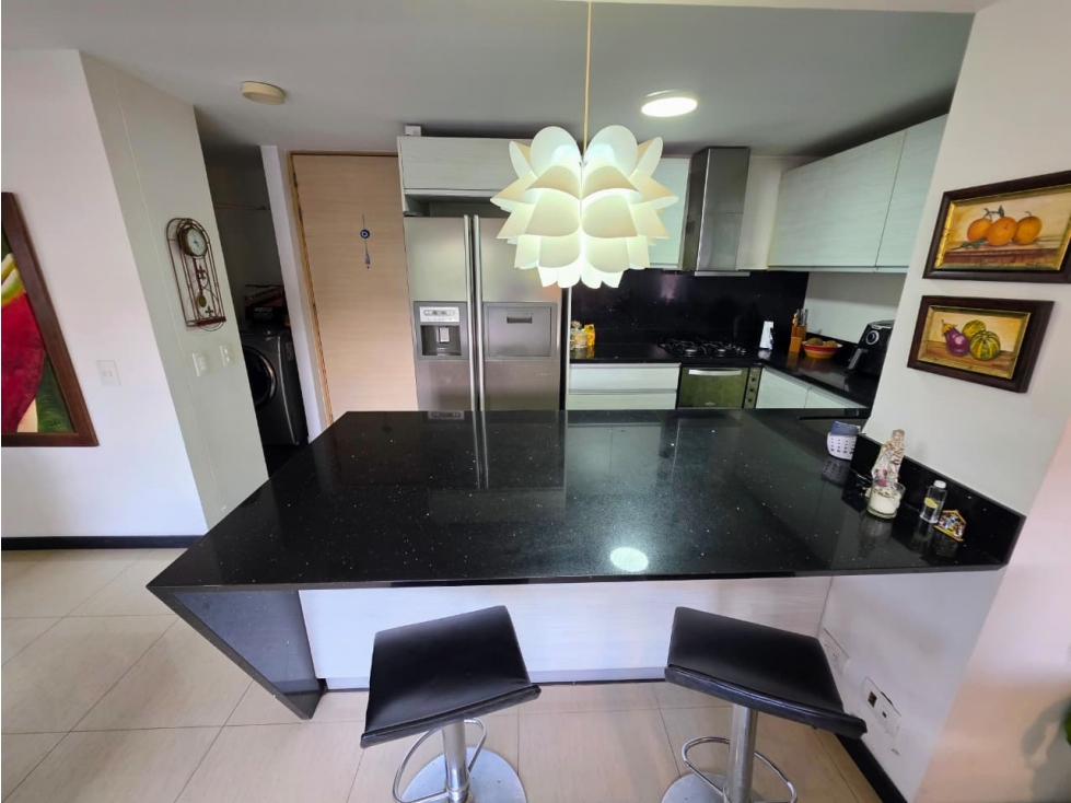 Apartamento en venta loma de los bernal — foto 2