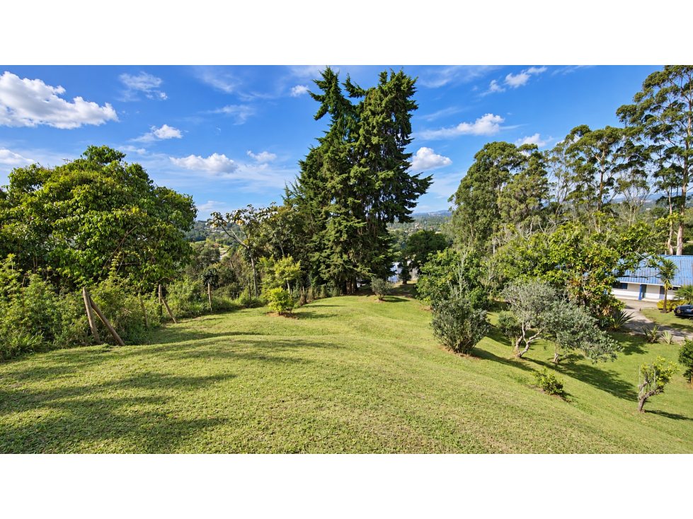 Casa campestre con lote de 6.105 m2 en venta - El Tablazo, Rionegro — foto 2
