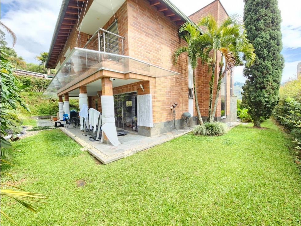 Casa en venta en sabaneta sector las lomitas - 2