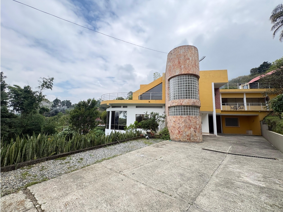 CASA INDEPENDIENTE EN VENTA Y RENTA LOMA EL CHOCHO