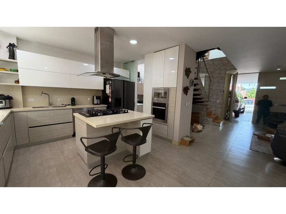 Se vende casa familiar exclusiva en El Esmeraldal — foto 5