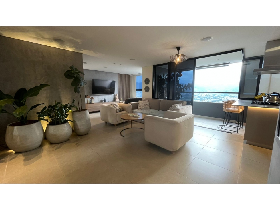 Se vende apartamento remodelado en Las Palmas - Poblado — foto 4