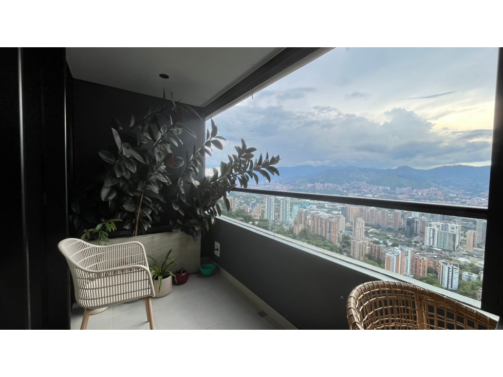 Se vende apartamento remodelado en Las Palmas - Poblado — foto 5