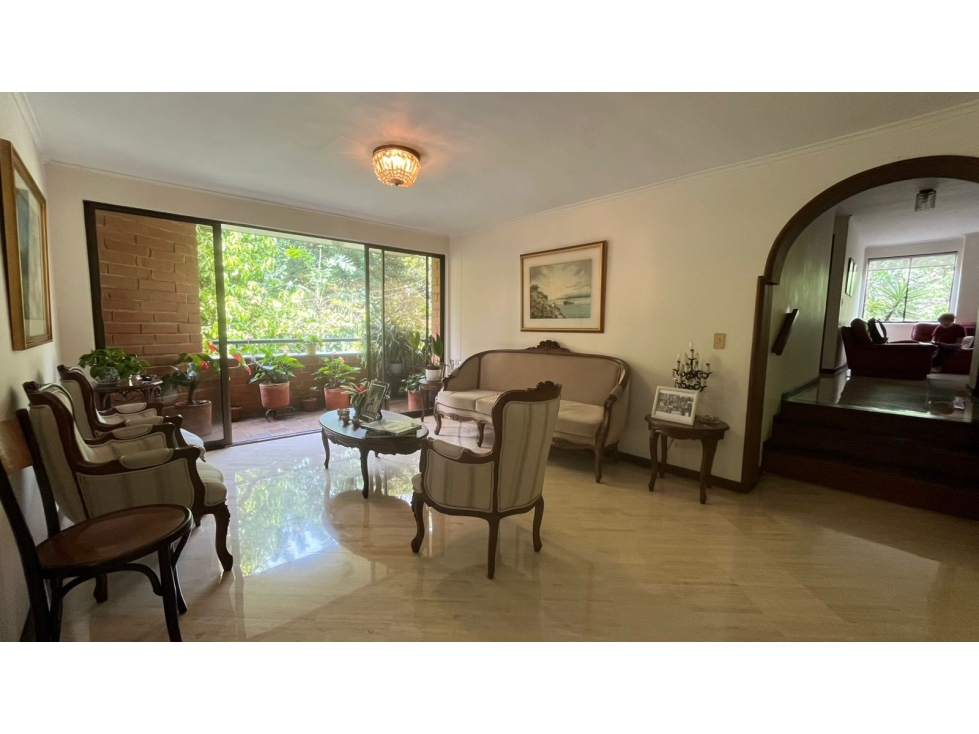 Se vende apartamento excelente ubicación - Alejandría