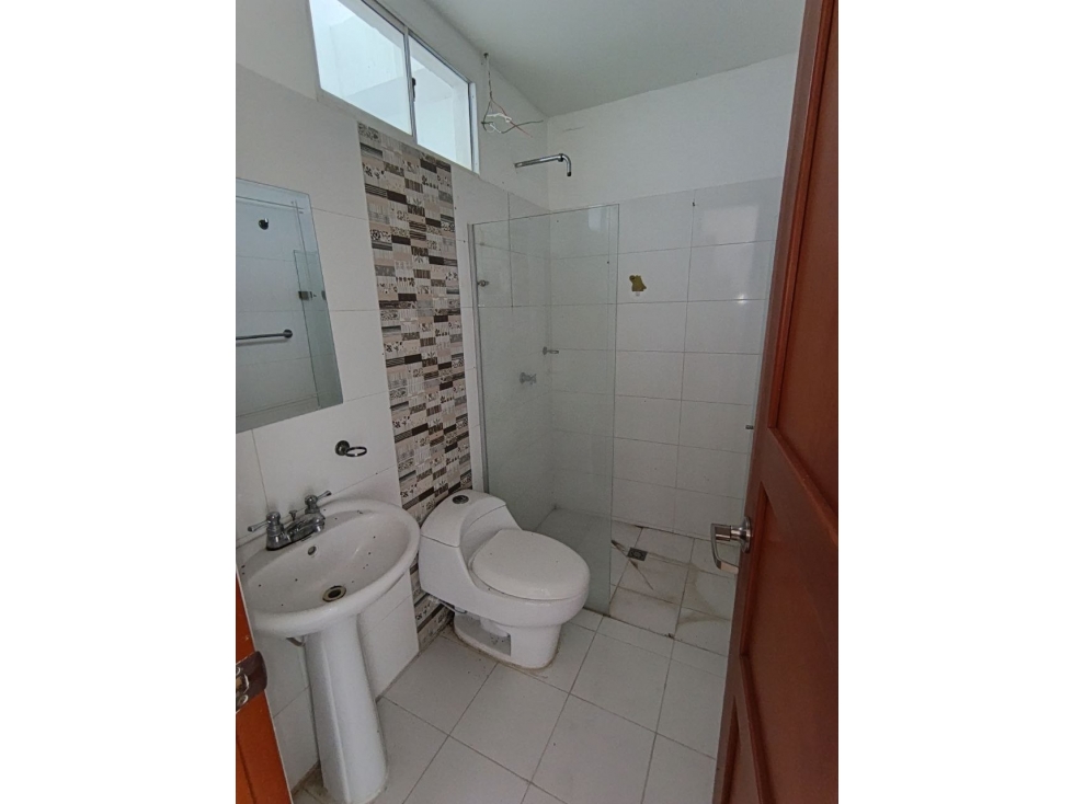 EDIFICIO PLAZA 16 RIASCOS — foto 3