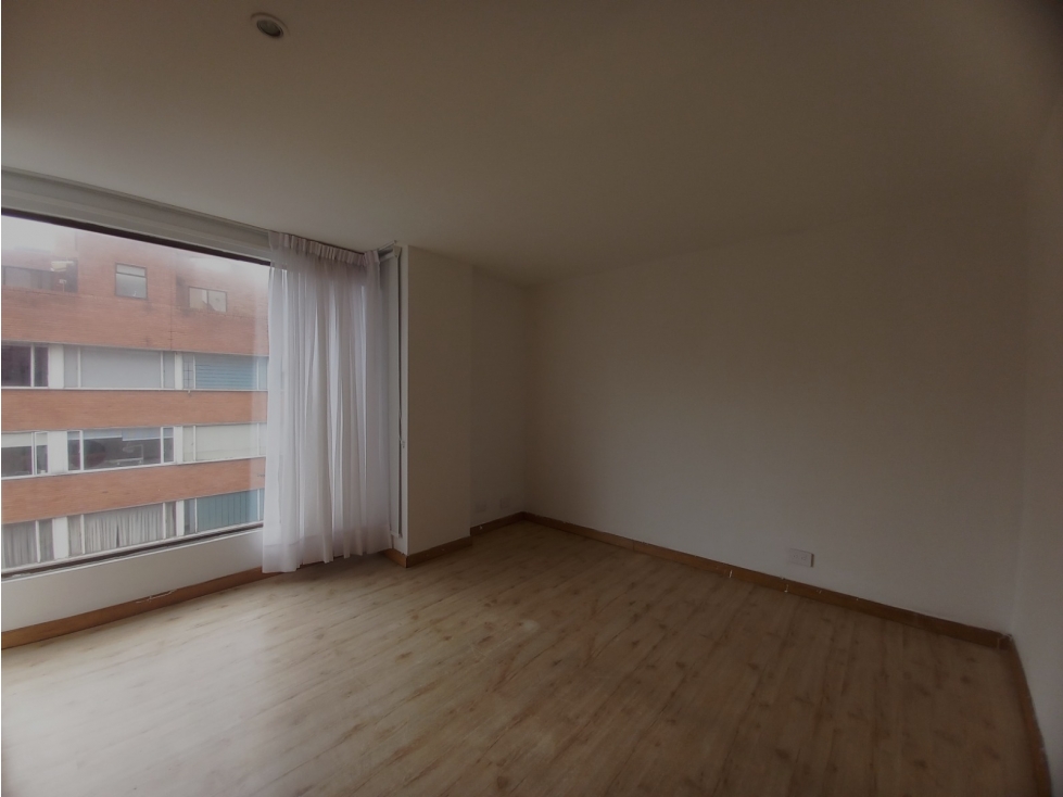 Apartamento en Venta en Santa Bárbara, Bogotá - 4