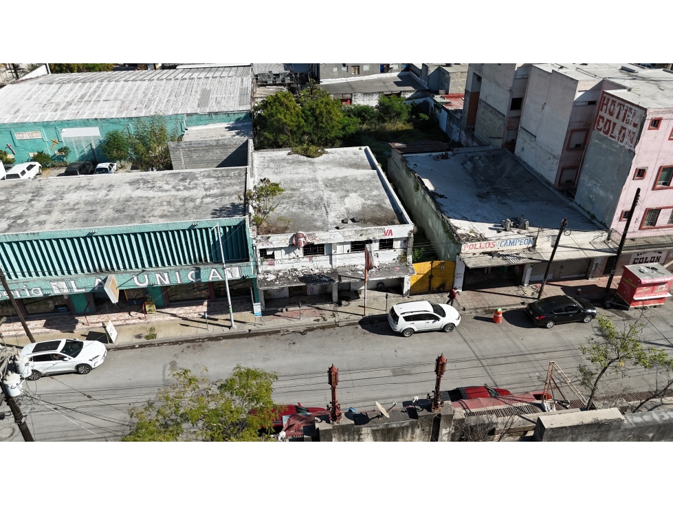 Terreno en Venta Comercial/Industrial en Av. Colon