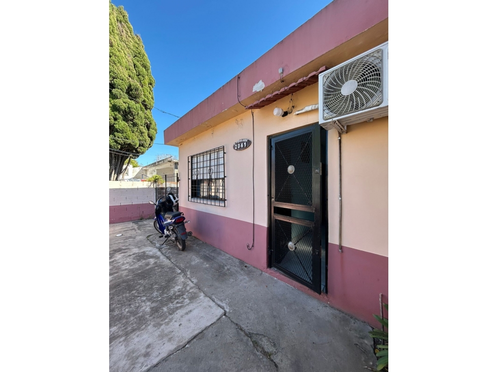 Casa en alquiler, 3 amb. - 1